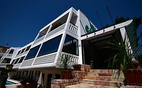 Villa Cariatis